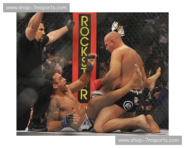 温盾vs凯恩：硬汉的抉择，谁能成为你心中的守护者？